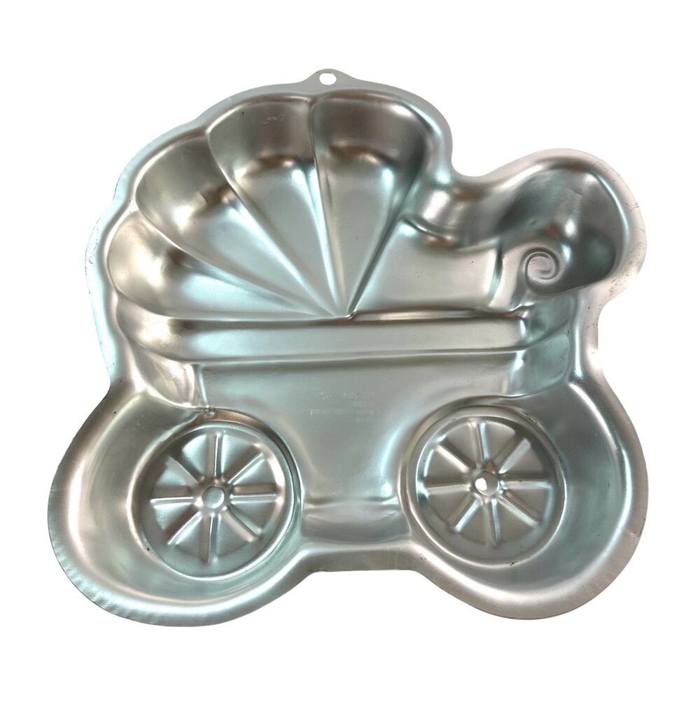 Wilton Baby Carriage Cake Pan 2105-3319 Baby Shower Stroller 2005 Aluminum